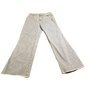 Women's Light Wash Denim Jeans‎ Size L Studded Side Seam Raw Hem Wide Leg